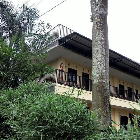 Hotel Cemerlang บาตูราเดน ห้อง รูปภาพ